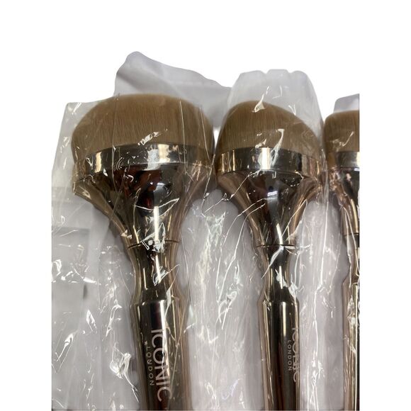 ICONIC London HD Blend Base Set 4-Piece Brush Set New - Picture 3 of 5
